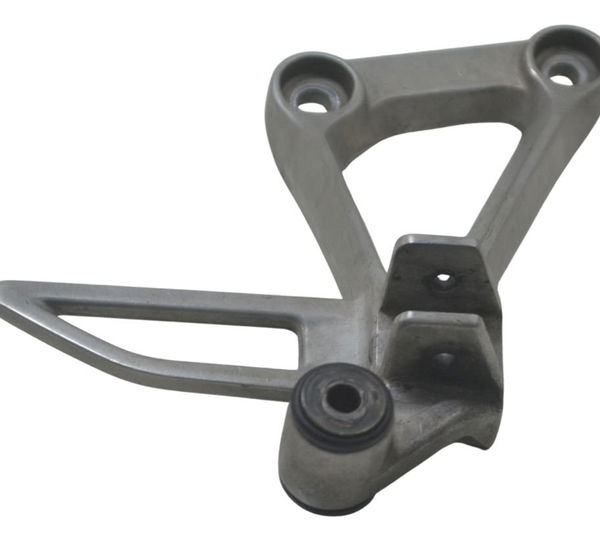 Suporte Pedaleira Traseira Dir Honda Cbr 250 R 2012 Original Cinza