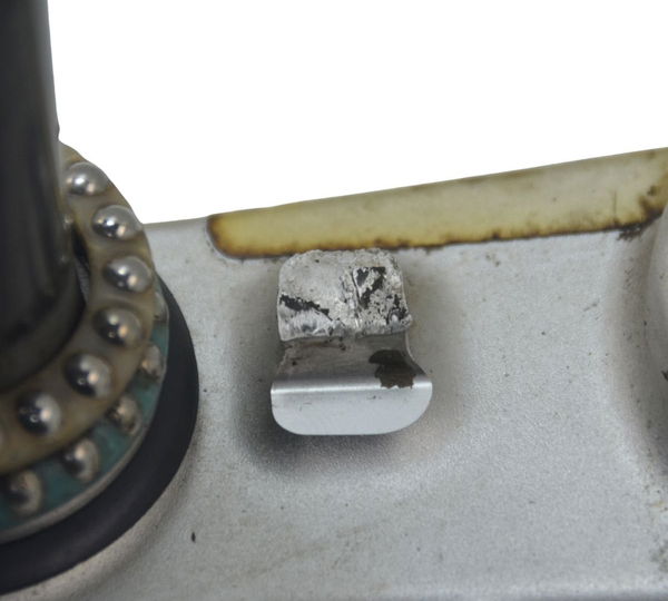 Mesa Inferior C/avaria Ktm Duke 200 12-17 Original