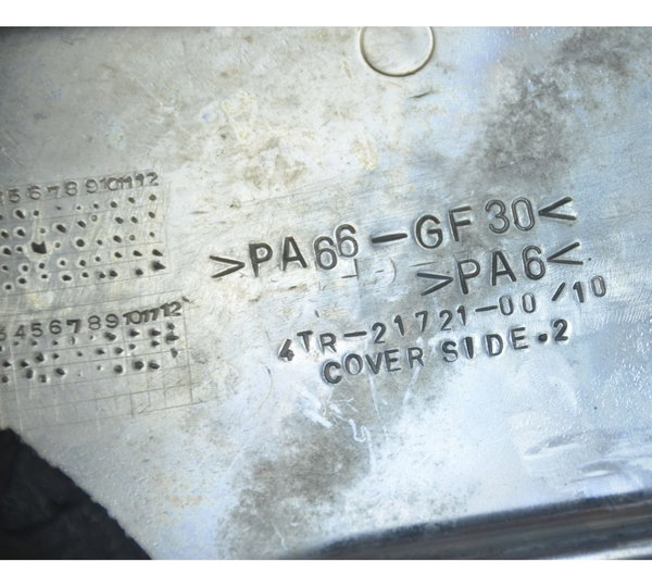 Tampa Lateral Direita Yamaha Drag Star Xvs 650 98-08 Origina