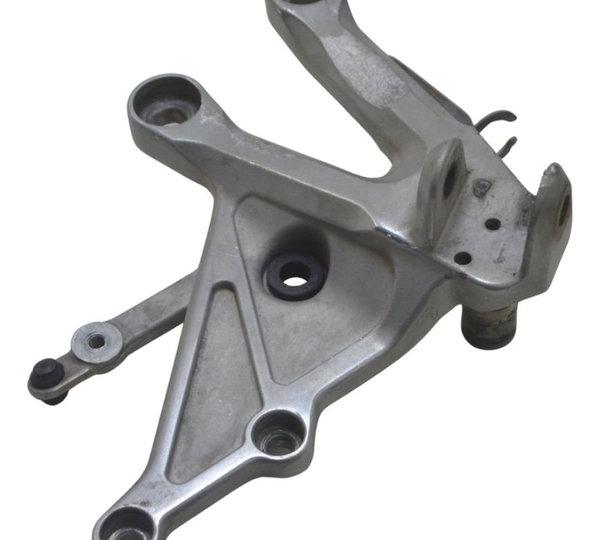 Suporte Pedal Diant Dir C/detalhe Honda Cbr 1000 Rr 04-07