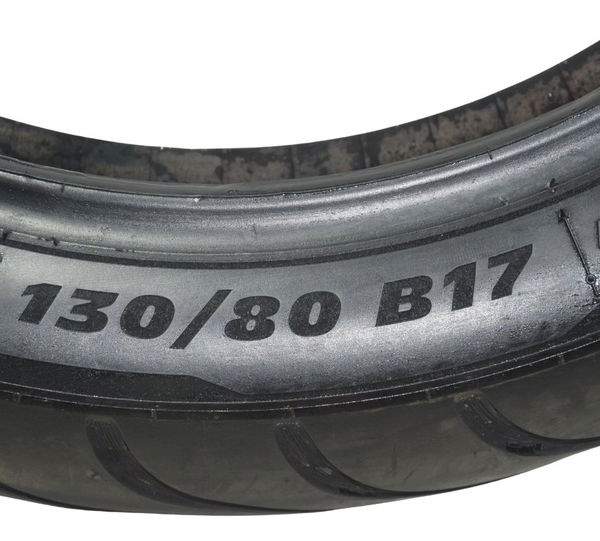 Pneu Michelin Commander Iii 130/80 B17