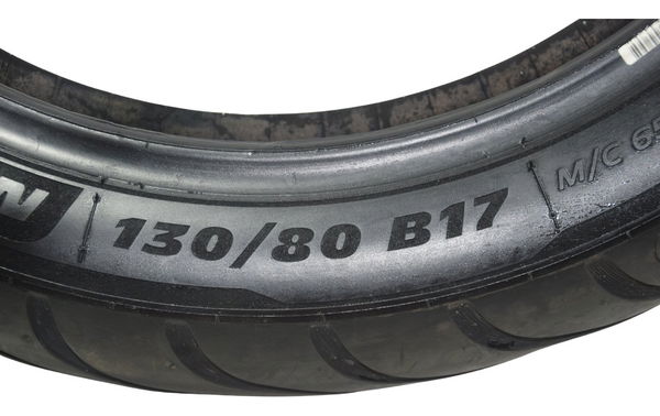 Pneu Michelin Commander Iii 130/80 B17