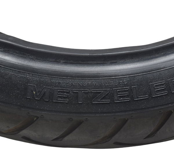 Pneu Metzeler Me888 Marathon Ultra 130/70 B18 M/c 63h