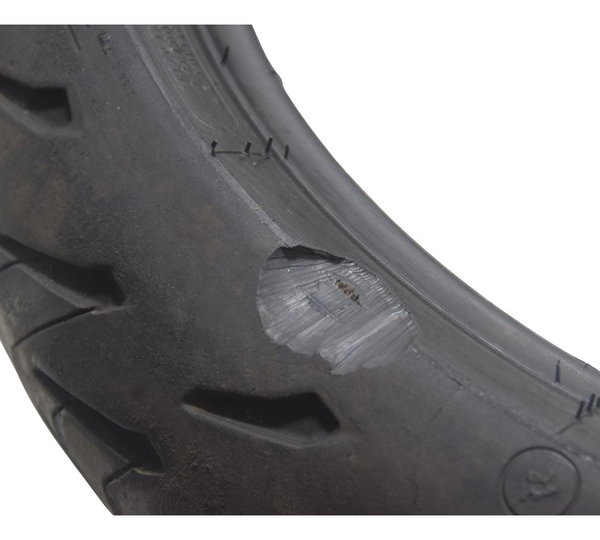 Pneu C/ Avaria Michelin Road 5 120/70 Zr17