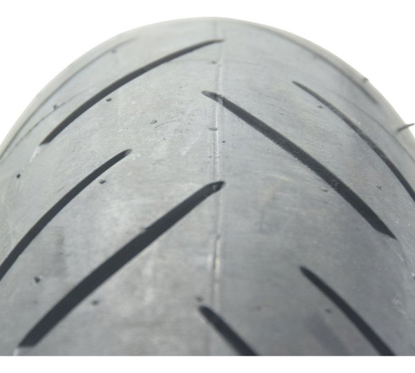 Pneu Bridgestone Battlax Bt015 120/70 Zr17 58w