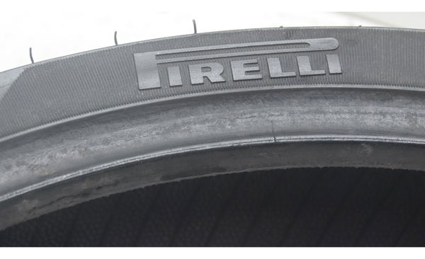 Pneu C/ Reparo Pirelli Diablo Rosso Iii 110/70 R17 54h