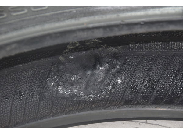 Pneu C/ Reparo Pirelli Diablo Rosso Iii 110/70 R17 54h