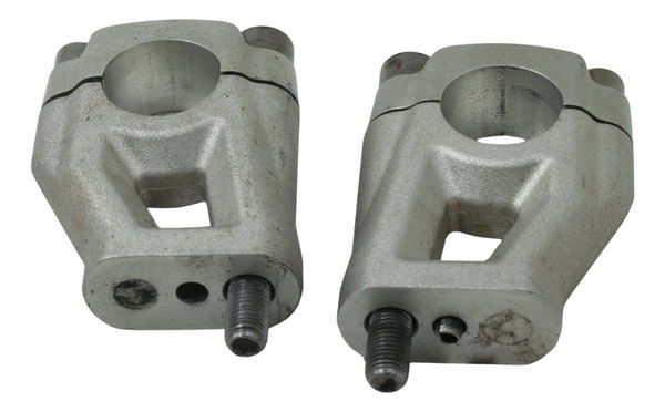 Par Riser Guidão Triumph Tiger 1200 Xca 2017 Original Par Riser Guidão Triumph Tiger 1200 Xca 2017 Original