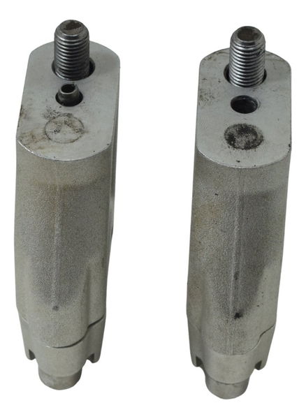 Par Riser Guidão Triumph Tiger 1200 Xca 2017 Original Par Riser Guidão Triumph Tiger 1200 Xca 2017 Original