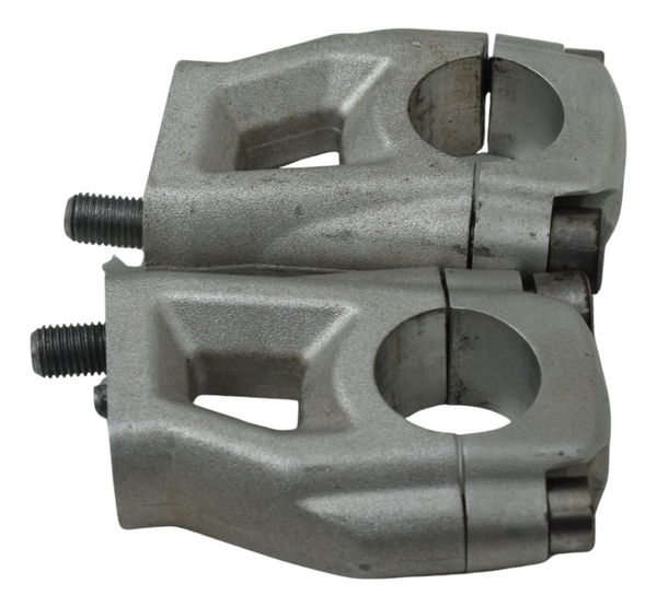 Par Riser Guidão Triumph Tiger 1200 Xca 2017 Original Par Riser Guidão Triumph Tiger 1200 Xca 2017 Original