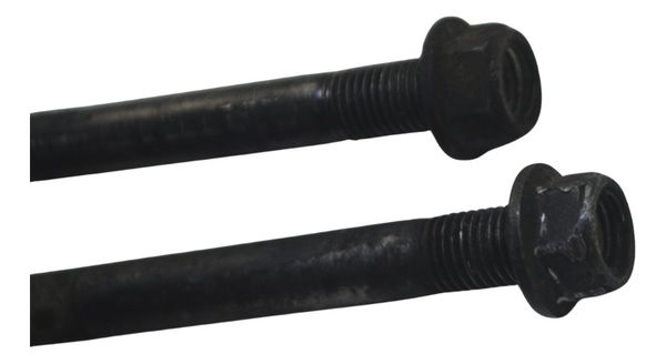 Par Parafuso Fixação Motor Kawasaki Er 6n 13-17 Original Par Parafuso Fixação Motor Kawasaki Er 6n 13-17 Original