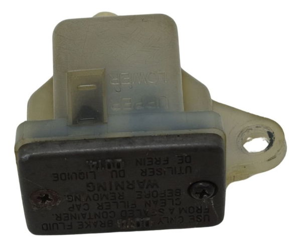 Reservatório Freio Traseiro Suzuki Gsx Bandit 650n 09-11 Reservatório Freio Traseiro Suzuki Gsx Bandit 650n 09-11