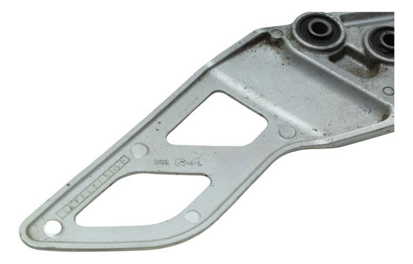 Suporte Pedaleira Dianteira Esq Suzuki Gsx Bandit 650n 09-11 Suporte Pedaleira Dianteira Esq Suzuki Gsx Bandit 650n 09-11