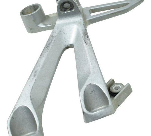 Suporte Pedaleira Tras Direita Honda Cb 300f Twister 23-24 O