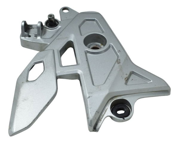 Suporte Pedaleira Diant Esq Honda Cb 300f Twister 23-24 Orig Cinza Suporte Pedaleira Diant Esq Honda Cb 300f Twister 23-24 Orig Cinza