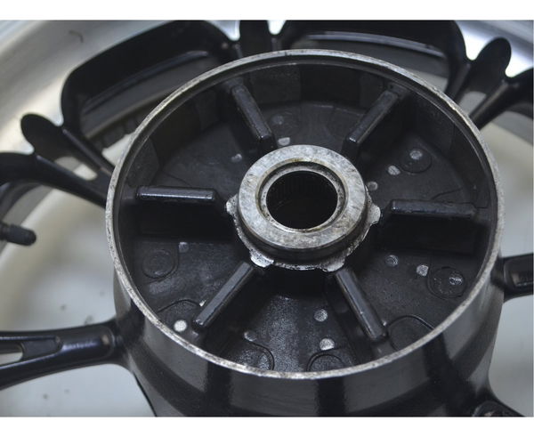 Roda Traseira Yamaha Xvs 950 Midnight 09-16 Original Roda Traseira Yamaha Xvs 950 Midnight 09-16 Original