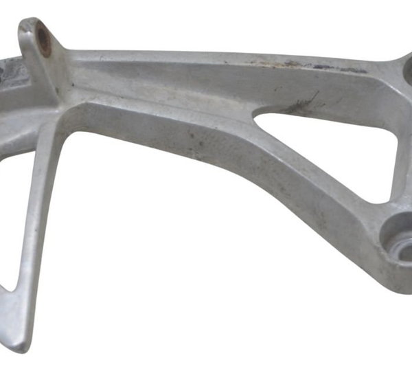 Suporte Pedaleira Traseira Esq Honda Cb 650 F 15-18 Original Prateado