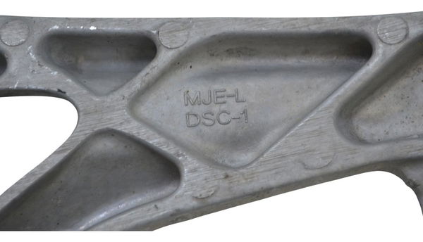 Suporte Pedaleira Traseira Esq Honda Cb 650 F 15-18 Original Prateado