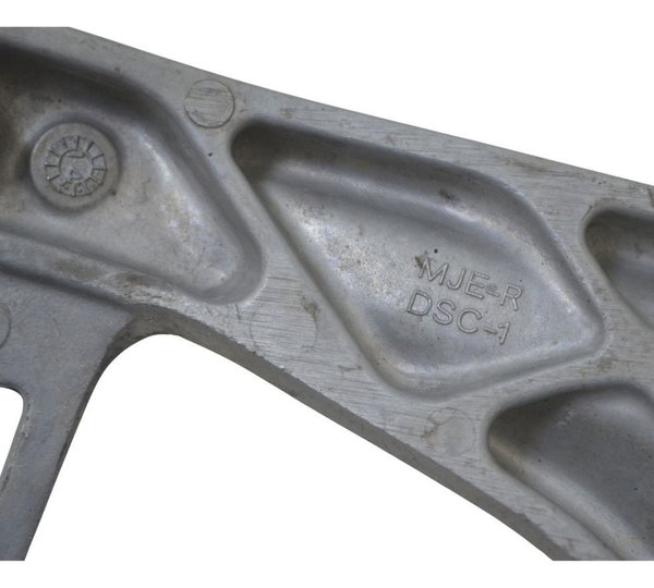 Suporte Pedaleira Traseira Dir Honda Cb 650 F 15-18 Original Prateado