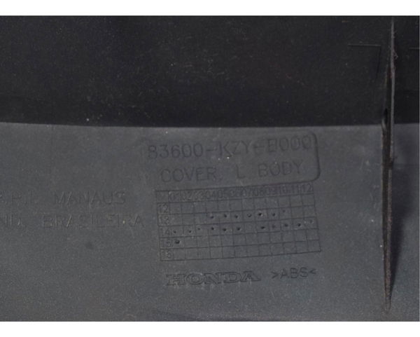 Carenagem Rabeta Esquerda Honda Pcx 150 14-15 Original Preto