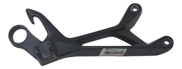 Suporte Pedaleira Traseira Direita Suzuki Gsx-s 750 18-23 - Preto