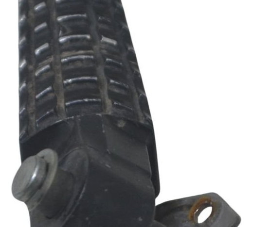 Pedaleira Traseira Direita Suzuki Gsx-s 750 18-23 Original