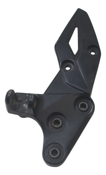 Suporte Pedaleira Dianteira Direita Suzuki Gsx-s 750 18-23 - Preto