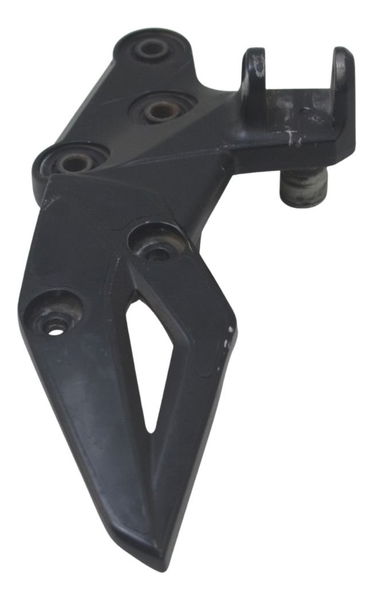 Suporte Pedaleira Dianteira Direita Suzuki Gsx-s 750 18-23 - Preto