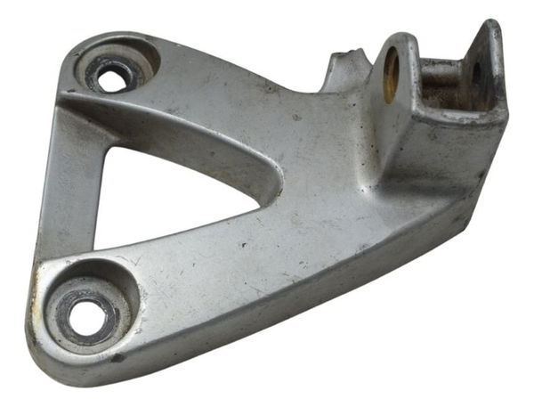 Suporte Pedal Tras Esq C/avaria Suzuki Gsx 750f Monica99-08 - Cinza