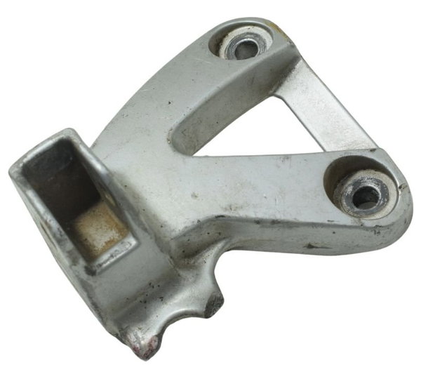 Suporte Pedal Tras Esq C/avaria Suzuki Gsx 750f Monica99-08 Cinza