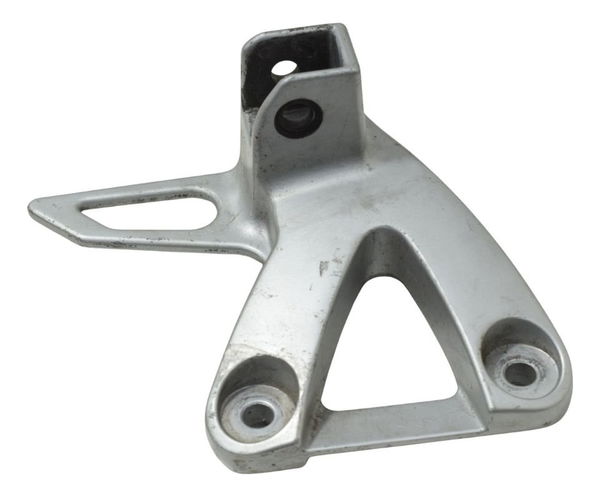 Suporte Pedal Tras Esq Suzuki Gsx 750f Monica 99-08 Original - Cinza
