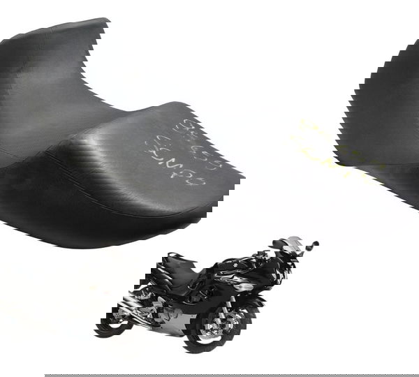 Banco C/ Detalhes Suzuki Gsx 750f Monica 99-08 Original Preto