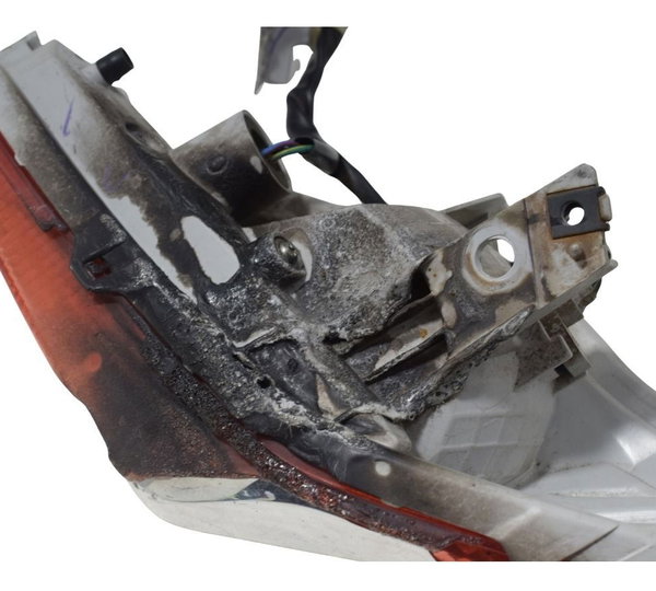 Pisca Traseiro Dire C/avaria Yamaha X Max 250 20-24 Original
