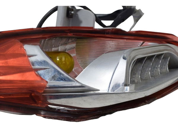 Pisca Traseiro Dire C/avaria Yamaha X Max 250 20-24 Original