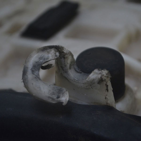 Banco Dianteiro C/ Avaria Suzuki Gsx-r Srad 1000 06-07 Orig Preto