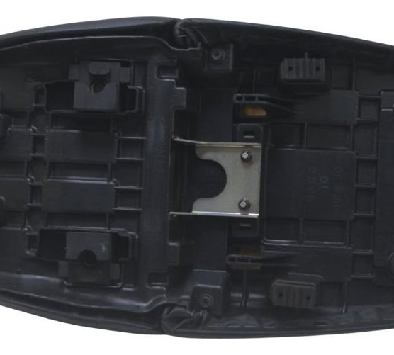 Banco C/ Avaria Suzuki Bandit 1250 09-11 Original Preto