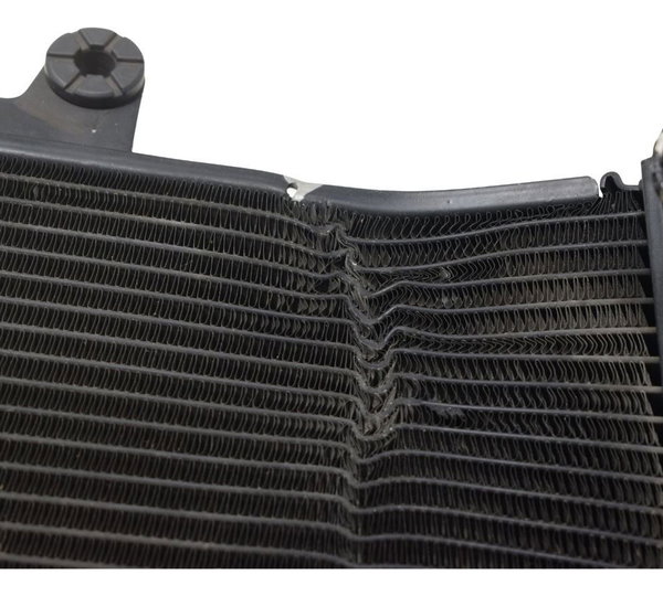 Radiador C/ Avaria Suzuki Bandit 1250 09-11 Original