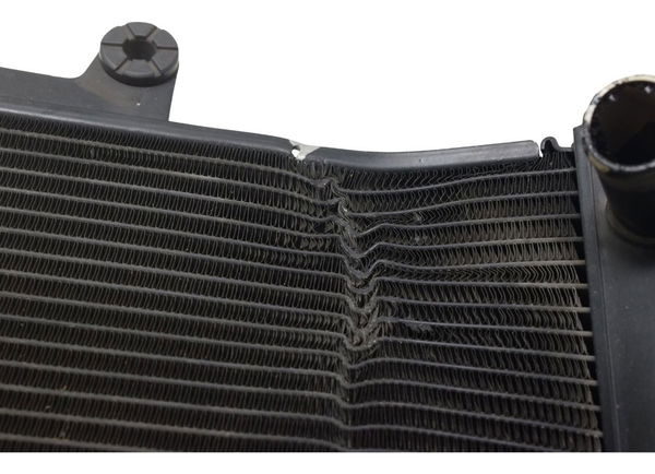 Radiador C/ Avaria Suzuki Bandit 1250 09-11 Original