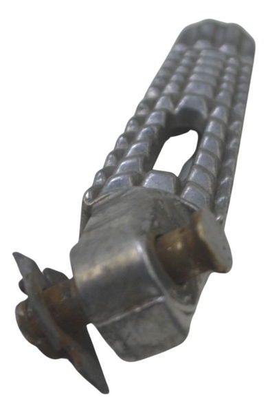 Pedaleira Traseira Esquerda Suzuki Bandit 1250 09-11