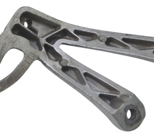 Suporte Pedaleira Tras Dir C/avaria Suzuki Bandit 1250 09-11 Cinza