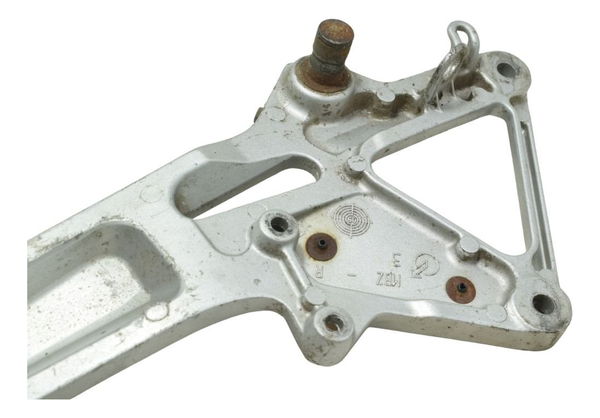 Suporte Pedaleira Direita Honda Cb 600f Hornet 04-07 Origina