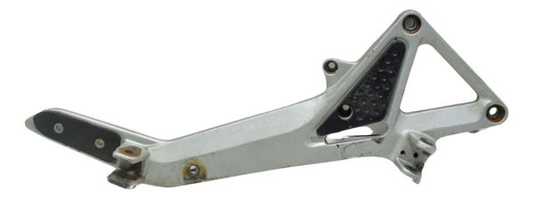 Suporte Pedaleira Dir C/ Detalhes Honda Cb 600f Hornet 04-07