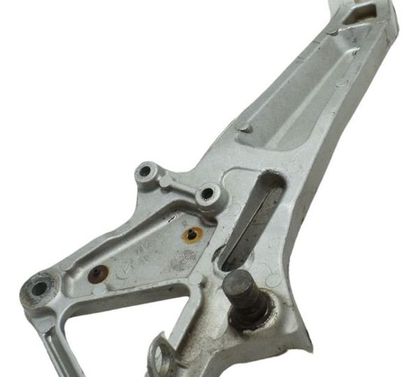 Suporte Pedaleira Dir C/ Detalhes Honda Cb 600f Hornet 04-07