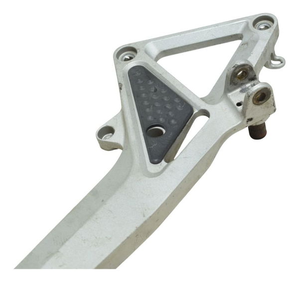 Suporte Pedaleira Dir C/avaria Honda Cb 600f Hornet 04-07 Or
