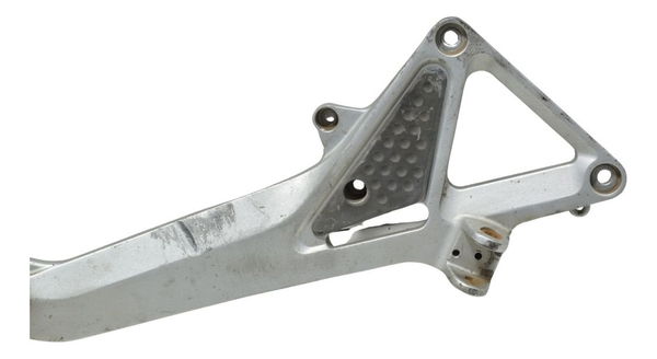 Suporte Pedaleira Direit C/avaria Honda Cb 600f Hornet 04-07