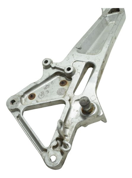 Suporte Pedaleira Direit C/avaria Honda Cb 600f Hornet 04-07