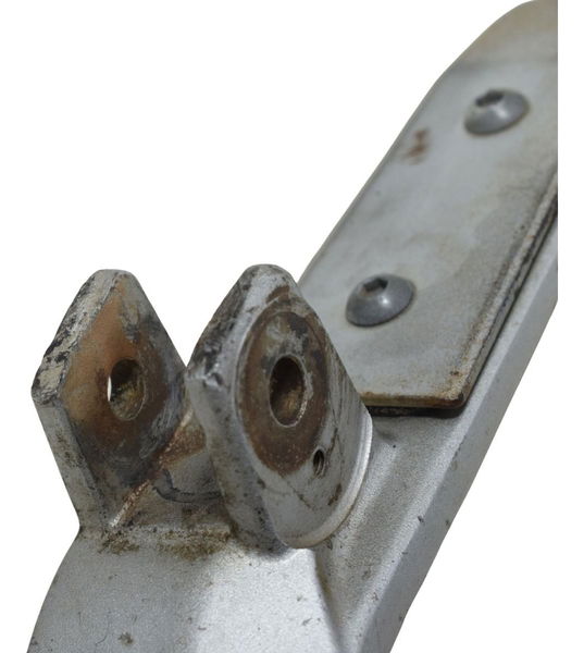 Suporte Pedaleira Direit C/avaria Honda Cb 600f Hornet 04-07