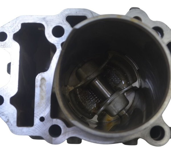 Cilindro Pistão E Anéis Suzuki Burgman 400 09-12 Original