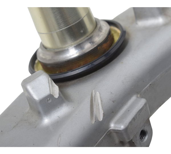 Mesa Inferior C/detalhes Honda Cbr 1000 Rr 04-07 Original