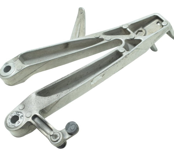 Suporte Pedaleira Traseira Dir Honda Cbr 1000 Rr 04-07 Origi